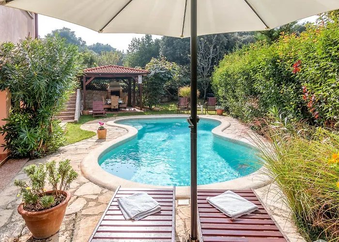 Apartman Cozy In With Wifi Pula