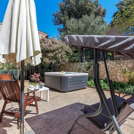 Debeli Vrv Appartement Pula