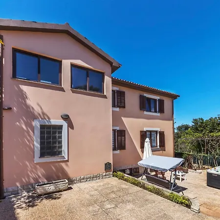 Cozy In With Wifi Pula