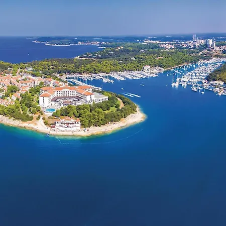 Apartment Cozy In With Wifi Pula